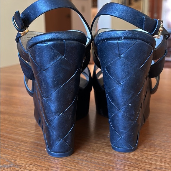 Black Michael Kors Sandals - Picture 3 of 4